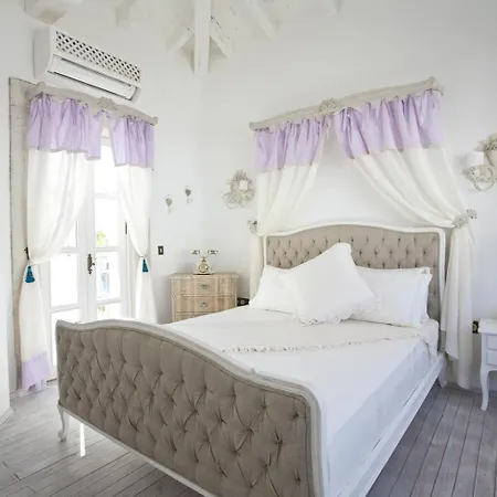 Pera Alacati Hotel