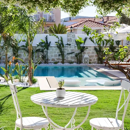 Pera Alacati Отель