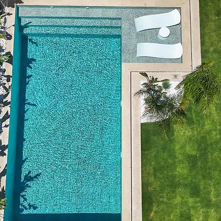 Pera Alacati Отель Кешме