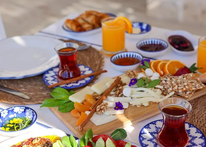 Pera Alacati Hotel *